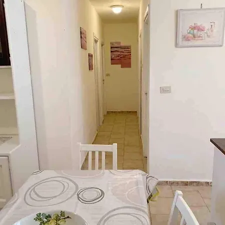 Marina Piano Terra 度假居 *